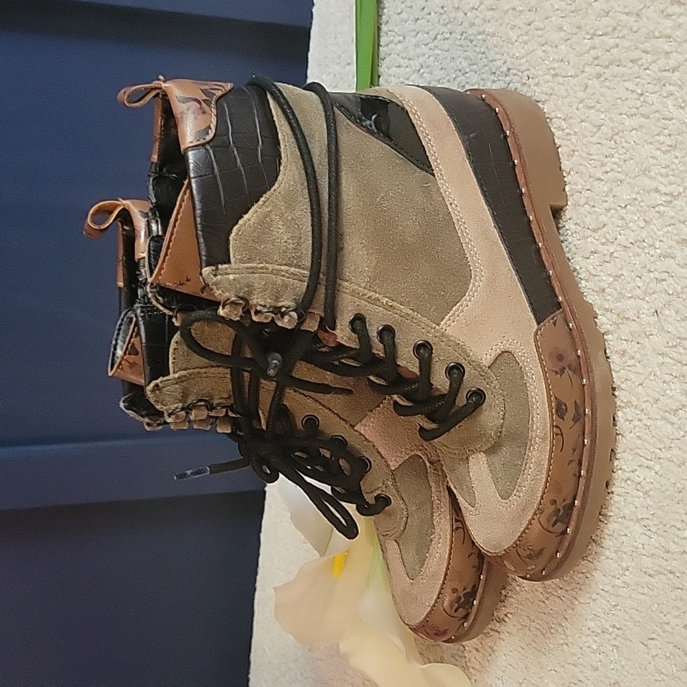 GB Girls Groovy-Giry Olive/Shadow Size 13